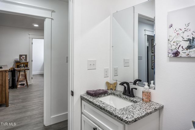 80 Polly Anna Drive, Mosheim, TN 37818