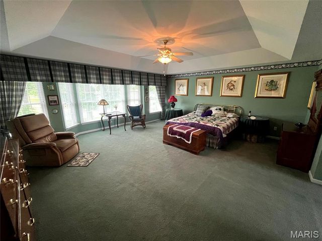 5 Woods Fort Court, Troy, MO 63379