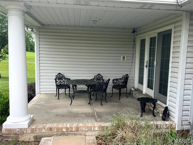 5 Woods Fort Court, Troy, MO 63379