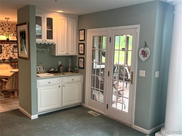 5 Woods Fort Court, Troy, MO 63379