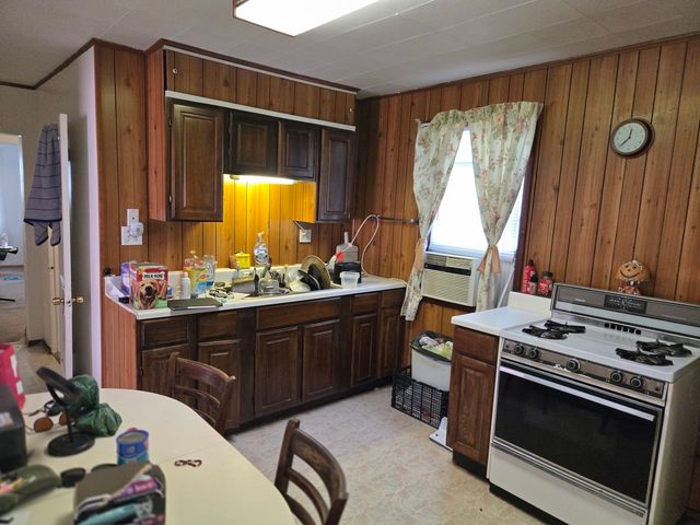2531 N 75th Avenue, Elmwood Park, IL 60707