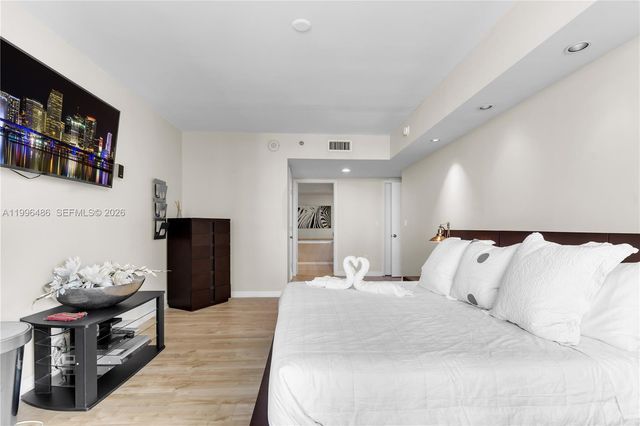 1830 S Ocean Dr 2608, Hallandale Beach, FL 33009