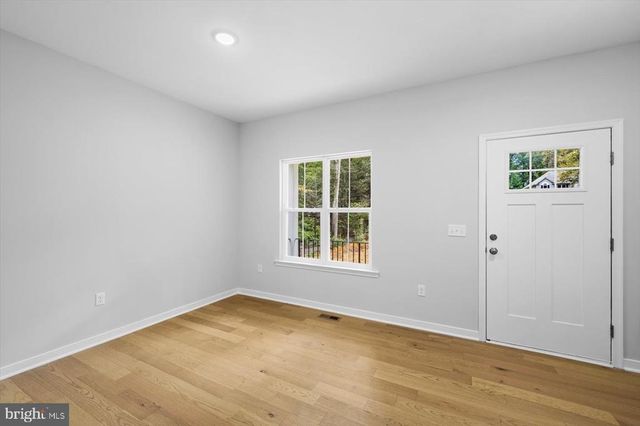 401 BIRDIE RD, Locust Grove, VA 22508