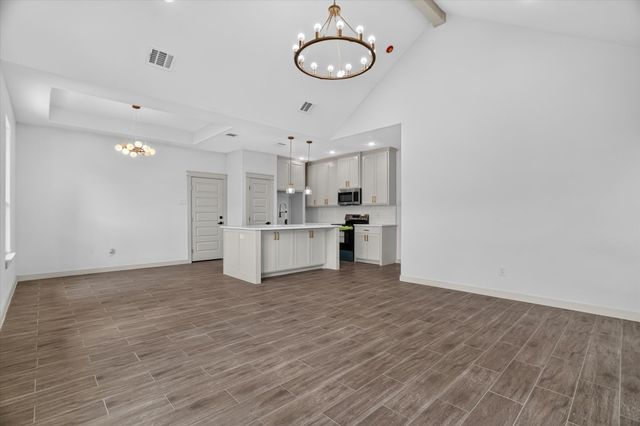 5849 Black Pine Circle, Granbury, TX 76048