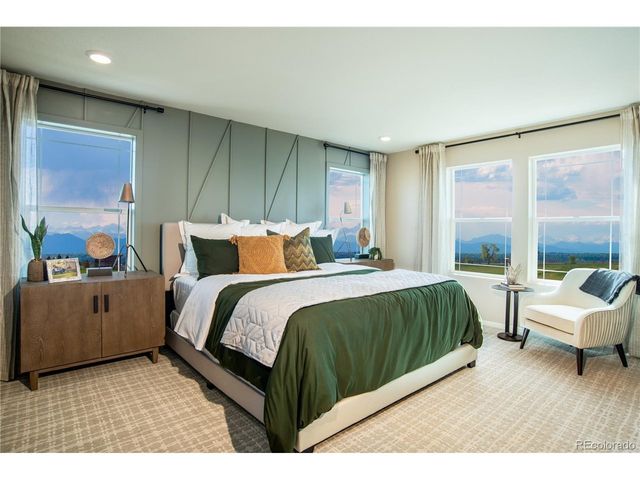 21598 E 61st Dr, Aurora, CO 80019