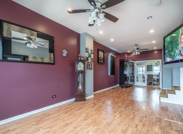 3024 East Avenue, Berwyn, IL 60402