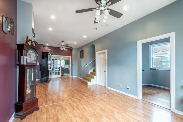 3024 East Avenue, Berwyn, IL 60402