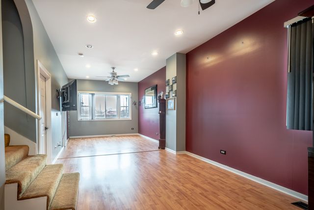 3024 East Avenue, Berwyn, IL 60402