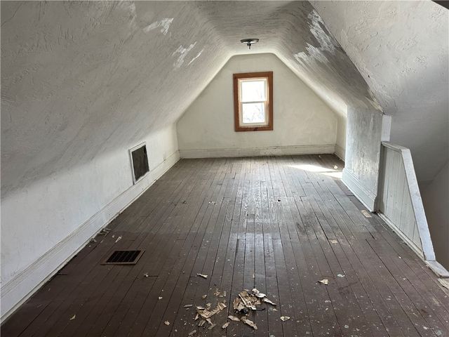 1172 Dennis Avenue, Monessen, PA 15062