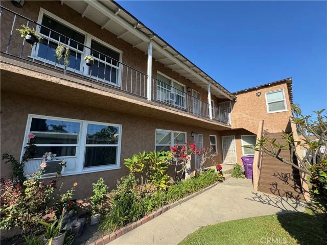 2444 Pacific, Long Beach, CA 90806