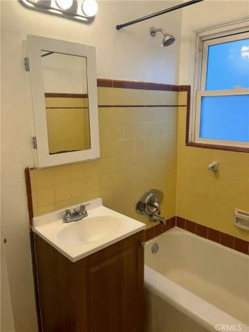 2444 Pacific, Long Beach, CA 90806