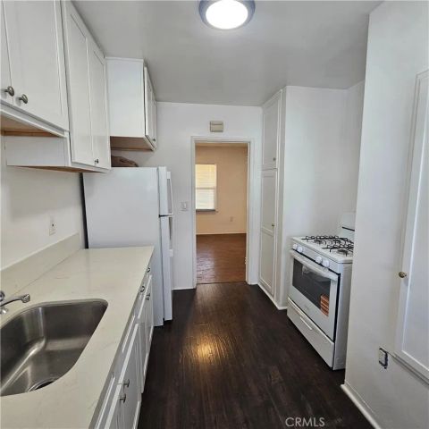 2444 Pacific, Long Beach, CA 90806