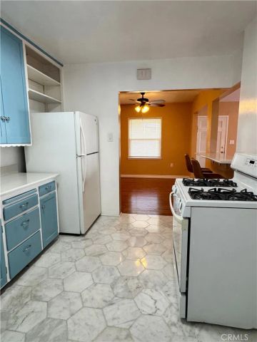 2444 Pacific, Long Beach, CA 90806