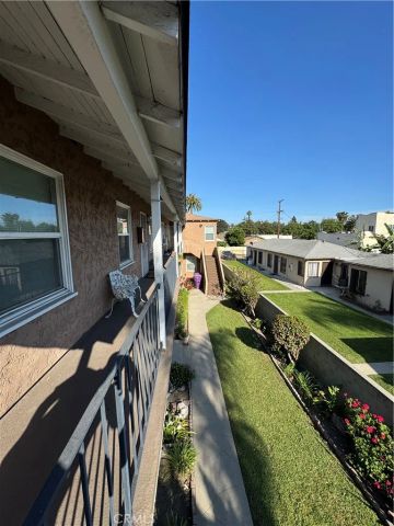 2444 Pacific, Long Beach, CA 90806