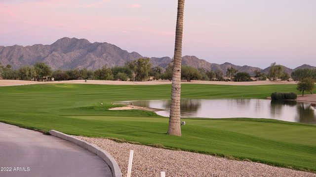 3352 E CHERRY HILLS Place, Chandler, AZ 85249