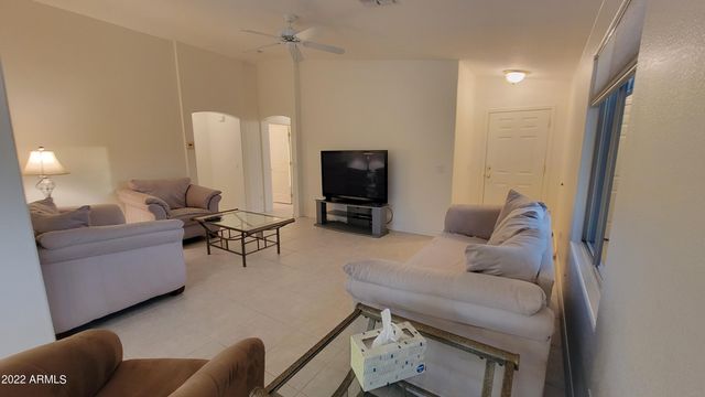 3352 E CHERRY HILLS Place, Chandler, AZ 85249