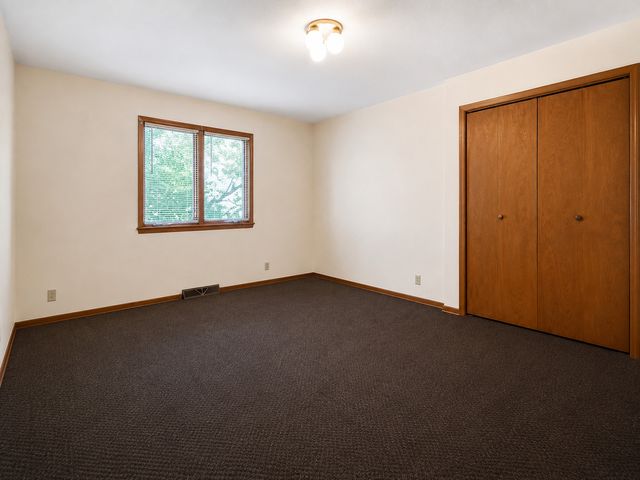 6615 W Gate Court, Roscoe, IL 61073