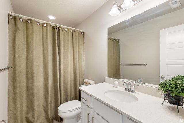 7697 W KING TOP RD, Magna, UT 84044