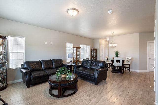 7697 W KING TOP RD, Magna, UT 84044