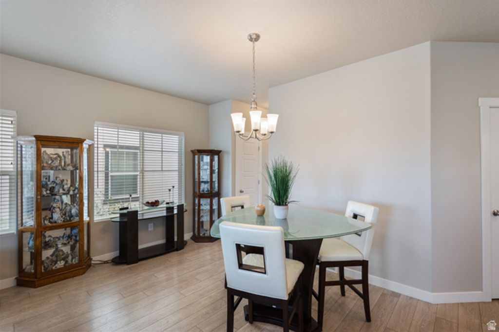 Image 9 of property listing at 7697 W KING TOP RD, Magna, UT 84044