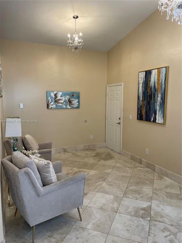 3725 NE 11th St, Homestead, FL 33033