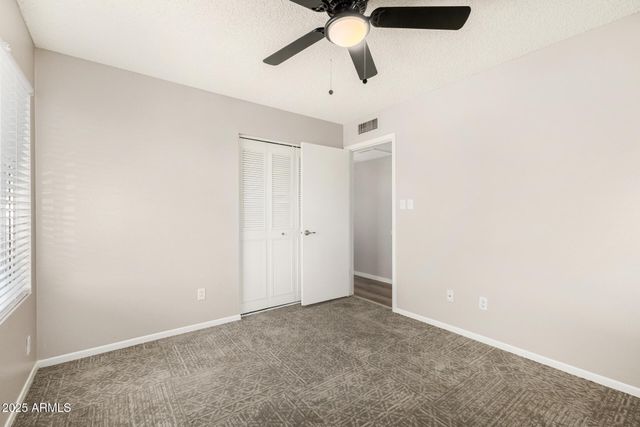 2207 W PORTOBELLO Avenue, Mesa, AZ 85202