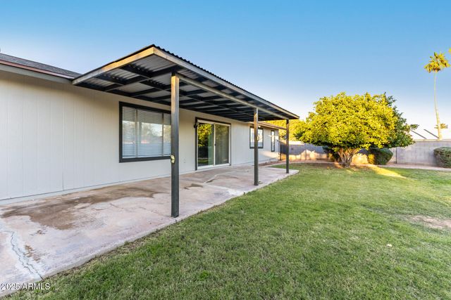 2207 W PORTOBELLO Avenue, Mesa, AZ 85202