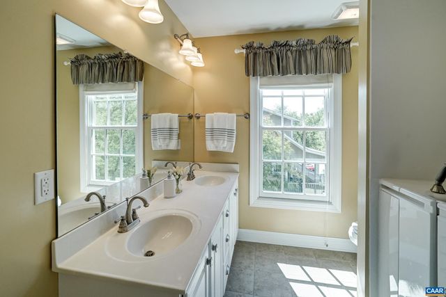 5223 BROOK VIEW RD, Crozet, VA 22932