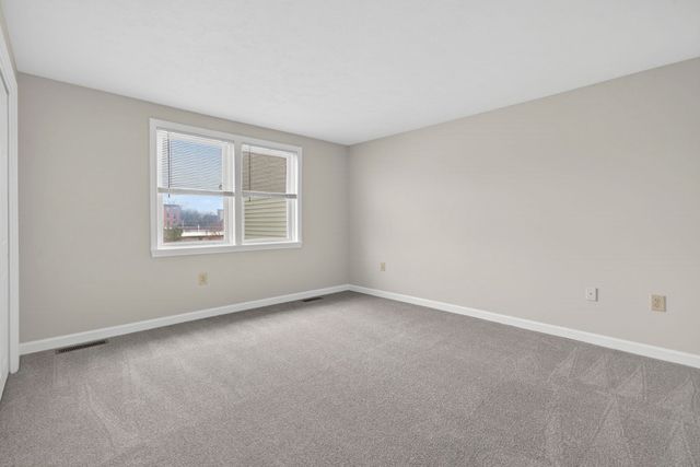 30 Charter St Unit 14, Exeter, NH 03833