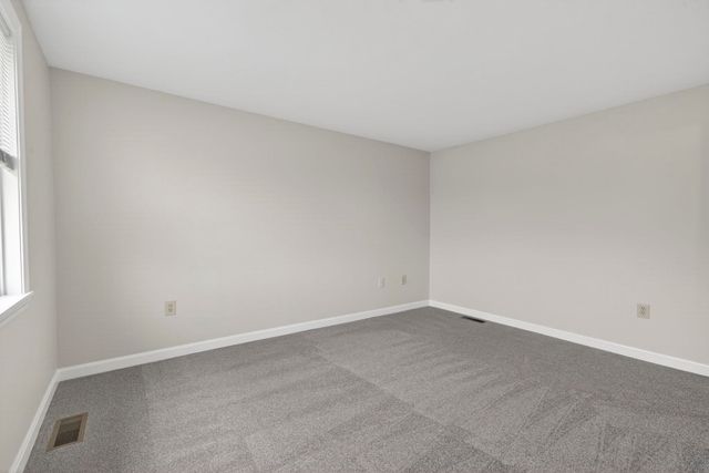 30 Charter St Unit 14, Exeter, NH 03833