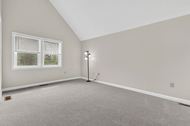 30 Charter St Unit 14, Exeter, NH 03833