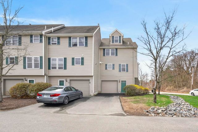 30 Charter St Unit 14, Exeter, NH 03833