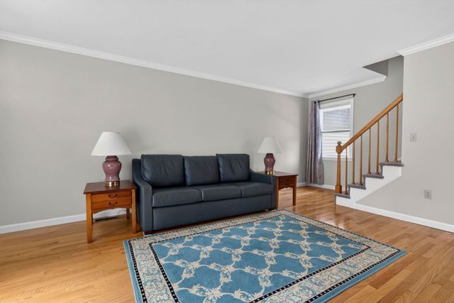 30 Charter St Unit 14, Exeter, NH 03833