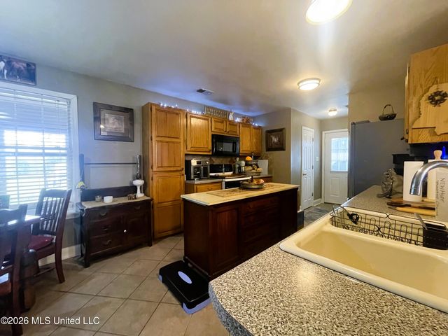 286 Caleb Lane, Coldwater, MS 38618