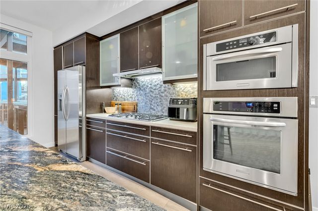 8925 West Flamingo Road 201, Las Vegas, NV 89147