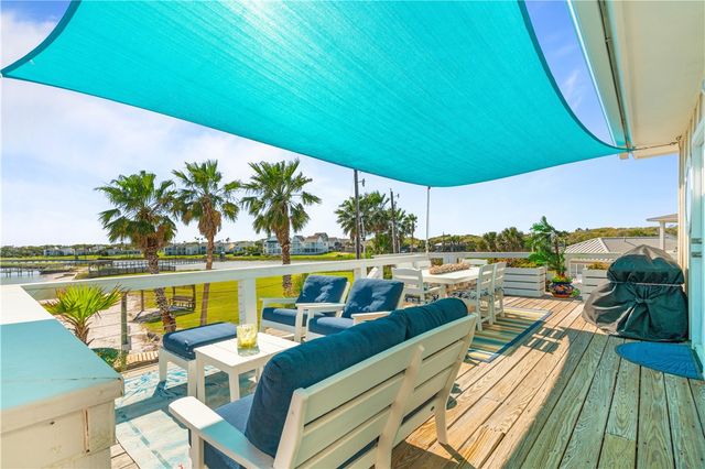 13 Sea Shell Shores Dr, Rockport, TX 78382