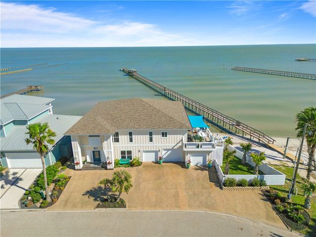 13 Sea Shell Shores Dr, Rockport, TX 78382