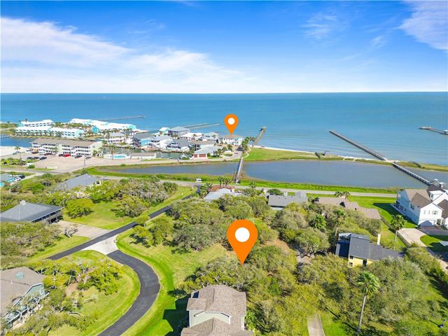 13 Sea Shell Shores Dr, Rockport, TX 78382