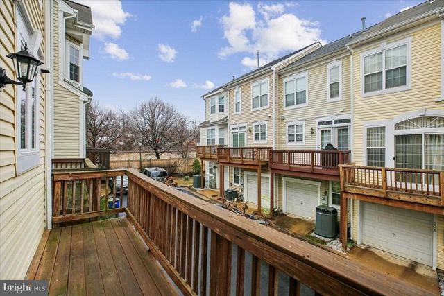 5850 COWLING CT, Alexandria, VA 22304