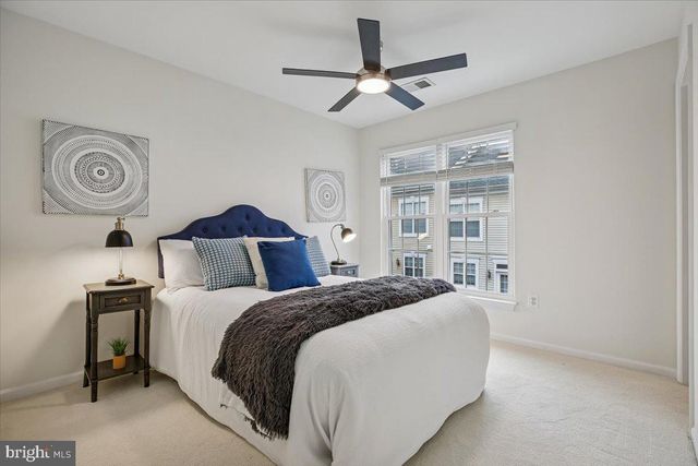 5850 COWLING CT, Alexandria, VA 22304