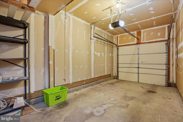 5850 COWLING CT, Alexandria, VA 22304