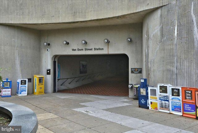 5850 COWLING CT, Alexandria, VA 22304