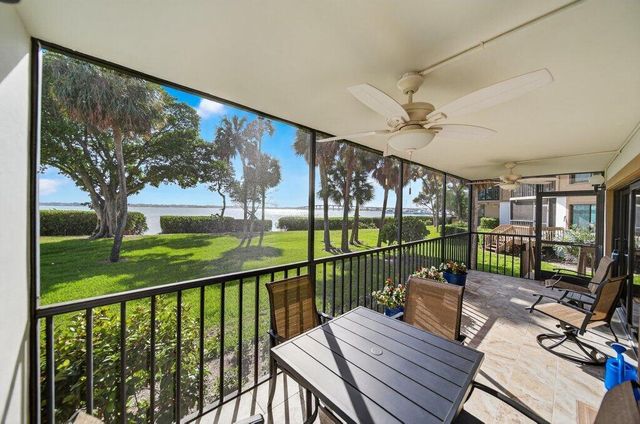 218 NE Edgewater Drive 218, Hutchinson Island, FL 34996