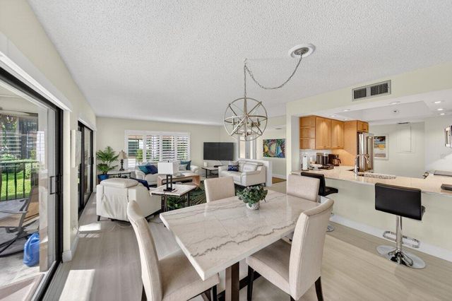 218 NE Edgewater Drive 218, Hutchinson Island, FL 34996