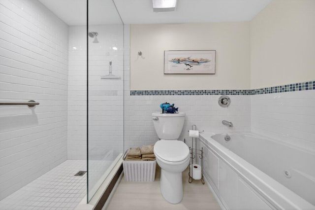 218 NE Edgewater Drive 218, Hutchinson Island, FL 34996