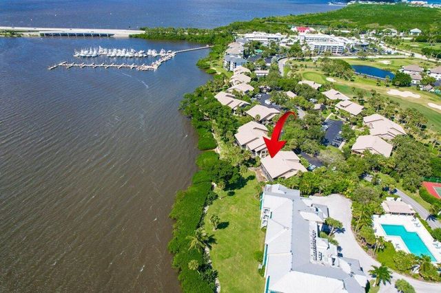 218 NE Edgewater Drive 218, Hutchinson Island, FL 34996