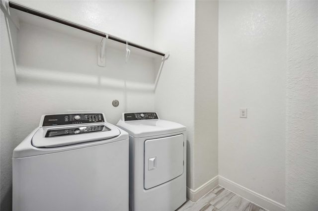 2446 Manor Valley Lane, Missouri City, TX 77459