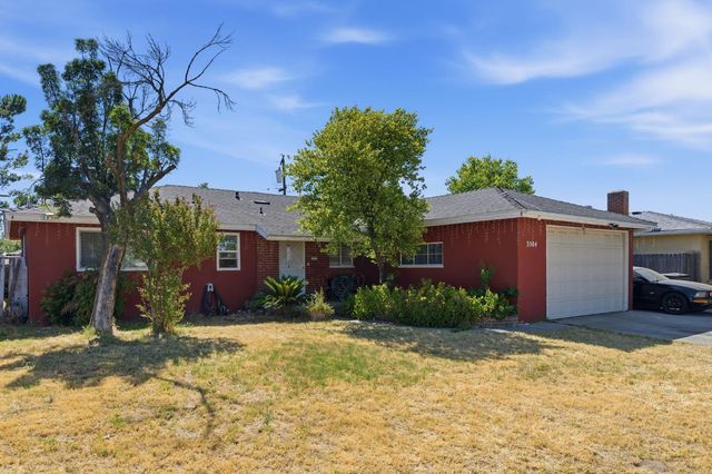 3504 N Wolters Avenue, Fresno, CA 93726