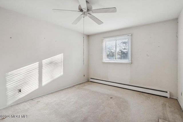 5 Blue Jay Street A, Manchester, NJ 08759