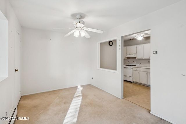 5 Blue Jay Street A, Manchester, NJ 08759